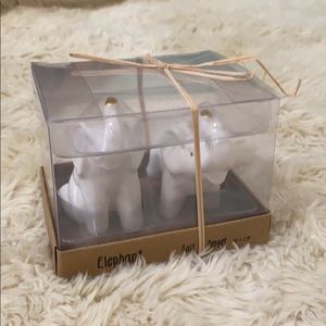 AMERICAN ATELIER White Elephant Salt & Pepper Shaker